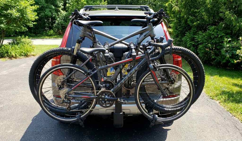 How to Carry Four Bikes With a Thule Bike Rack