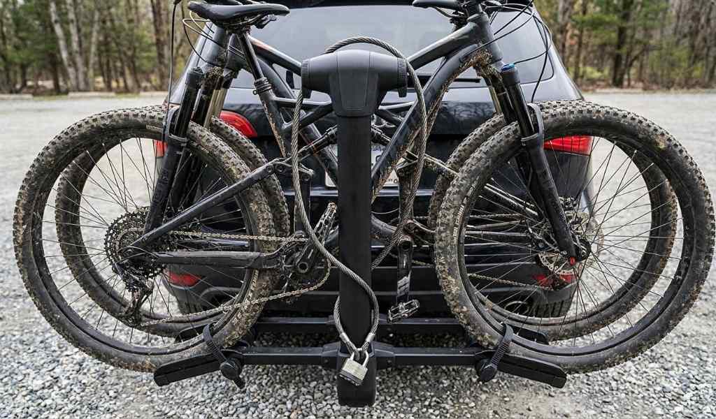 Locking bikes securely on a Thule bike rack with an integrated cable lock